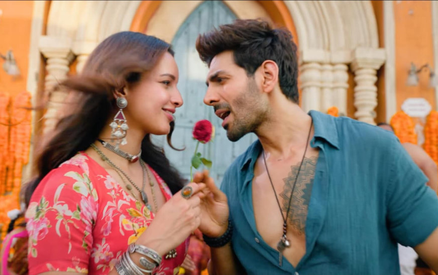 Bhool Bhulaiyaa 3 song Jaana Samjho Na: Kartik Aaryan falls head over heels in love with Triptii Dimri. Watch | Bollywood