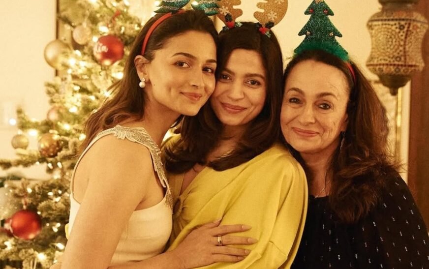 Alia Bhatt, Ranbir Kapoor spend cosy Christmas evening with Soni Razdan, Shaheen Bhatt. See pics | Bollywood