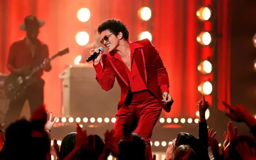 Jennifer Lopez’s wedding planner reveals Bruno Mars’ ‘ridiculous’ performance fee