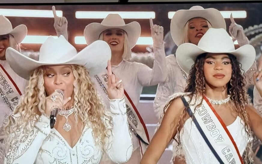 Beyonce performs with daughter Blue Ivy during NFL halftime, Netflix to stream act as standalone special