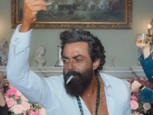 Amazing dance on Jamal Kudu with glass on head | जमाल कुडू के डांस मूव्स पर बॉबी देओल बोले: बचपन में पंजाब से मैंने ये स्टेप्स सीखे थे, सोचा नहीं था इतना वायरल हो जाएगा