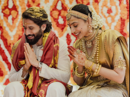 naga chaitanya and shobhita tied the knot wedding photos goes viral | शादी के बंधन में बंधे नागा चैतन्या और शोभिता: तेलुगु ब्राह्मण रीति-रिवाजों ​​​​​​​से की शादी, एक्टर के पिता नागार्जुन ने शेयर की फोटोज