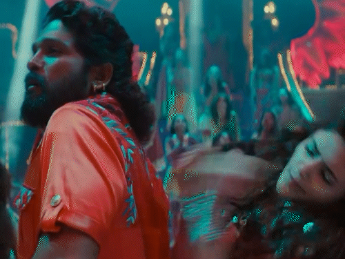 Pushpa 2 Box Office Collection Update | Allu Arjun Rashmika Mandanna | ट्रेड एनालिस्ट बोले- पुष्पा 2 पहले दिन 270 करोड़ कमाएगी: अब तक RRR के नाम यह रिकॉर्ड; हिंदी वर्जन में जवान को पछाड़ सकती है