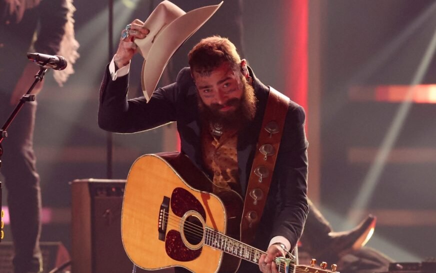 Post Malone’s ‘Christmas miracle’: K tip on  bill rings in a ‘blessing’ for single mom on X-mas eve