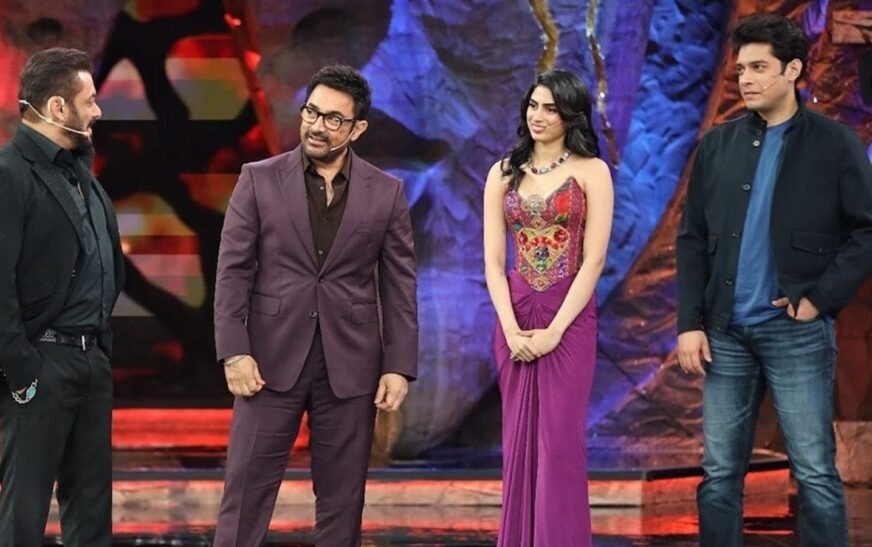 Junaid Khan takes a dig at dad Aamir Khan’s marriages as Salman Khan checks his phone: ‘Do ex-wives ki gaaliyan padhoge’ | Bollywood