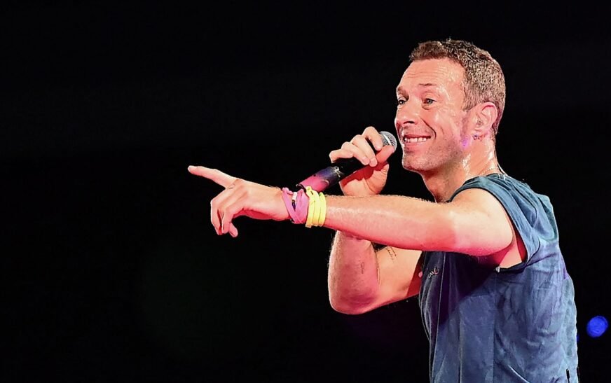 ‘Bahut khushi horahi hai’: Chris Martin flaunts fluent Hindi during Coldplay concert in Mumbai; fans roar with surprise