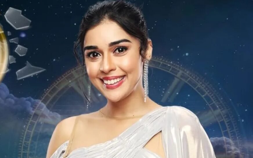 Sky Force actor Veer Pahariya eliminates Eisha Singh from Salman Khan’s show – India TV