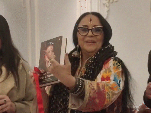 Interview with actress-singer Ila Arun | बेटियां सबसे आगे इसलिए कहती हूं ‘वोट फॉर घाघरा’: ‘चोली के पीछे…’ फेम सिंगर इला अरुण बोलीं- लड़कियां एक्टर बनने मुंबई जाती है, किरदार निभाने के लिए जीना होगा – Udaipur News