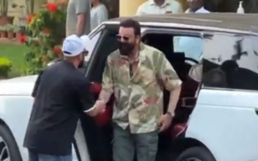 Saif Ali Khan attacked case: Sanjay Dutt visits Lilavati Hospital to enquire about actor’s health | Bollywood